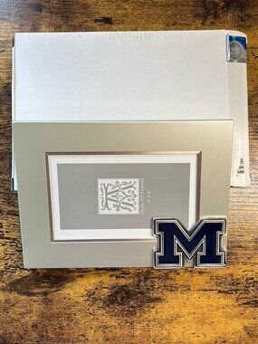 New! 🖼️ University of Michigan “M” Picture Frame (4x6)